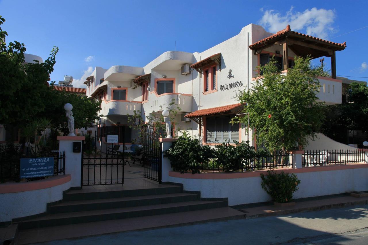 Palmira Apartments Makrýgialos Exterior foto