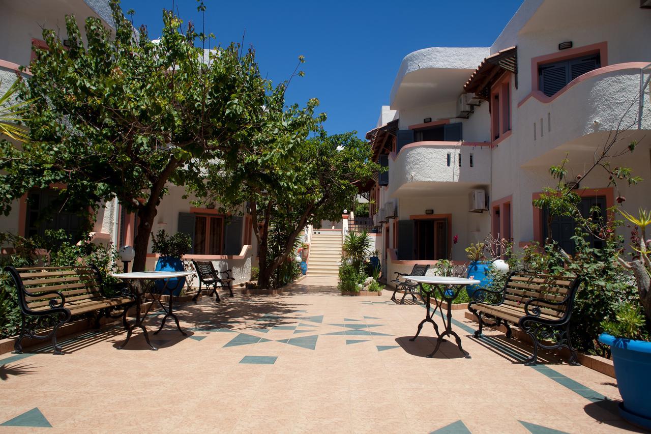 Palmira Apartments Makrýgialos Exterior foto